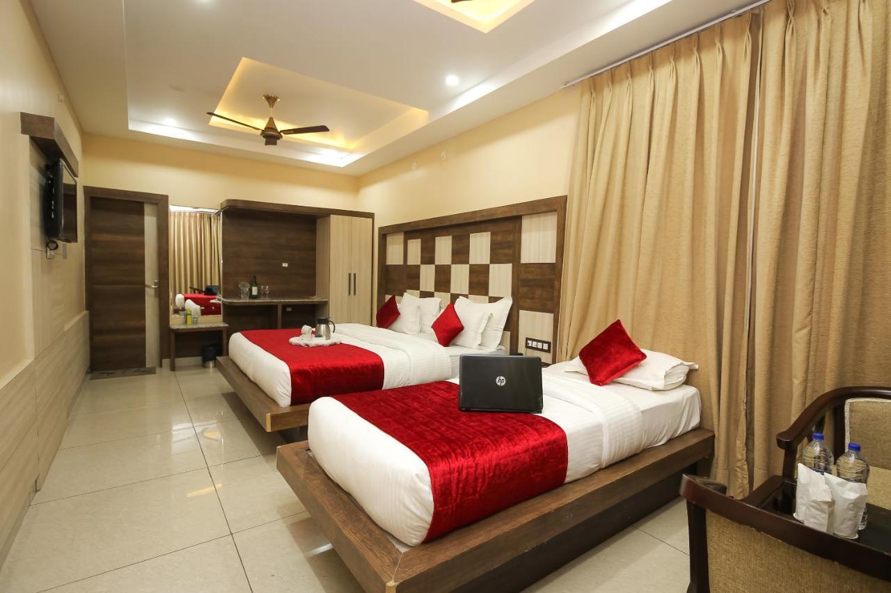 Hotel King Castle Dharamshala Ngoại thất bức ảnh